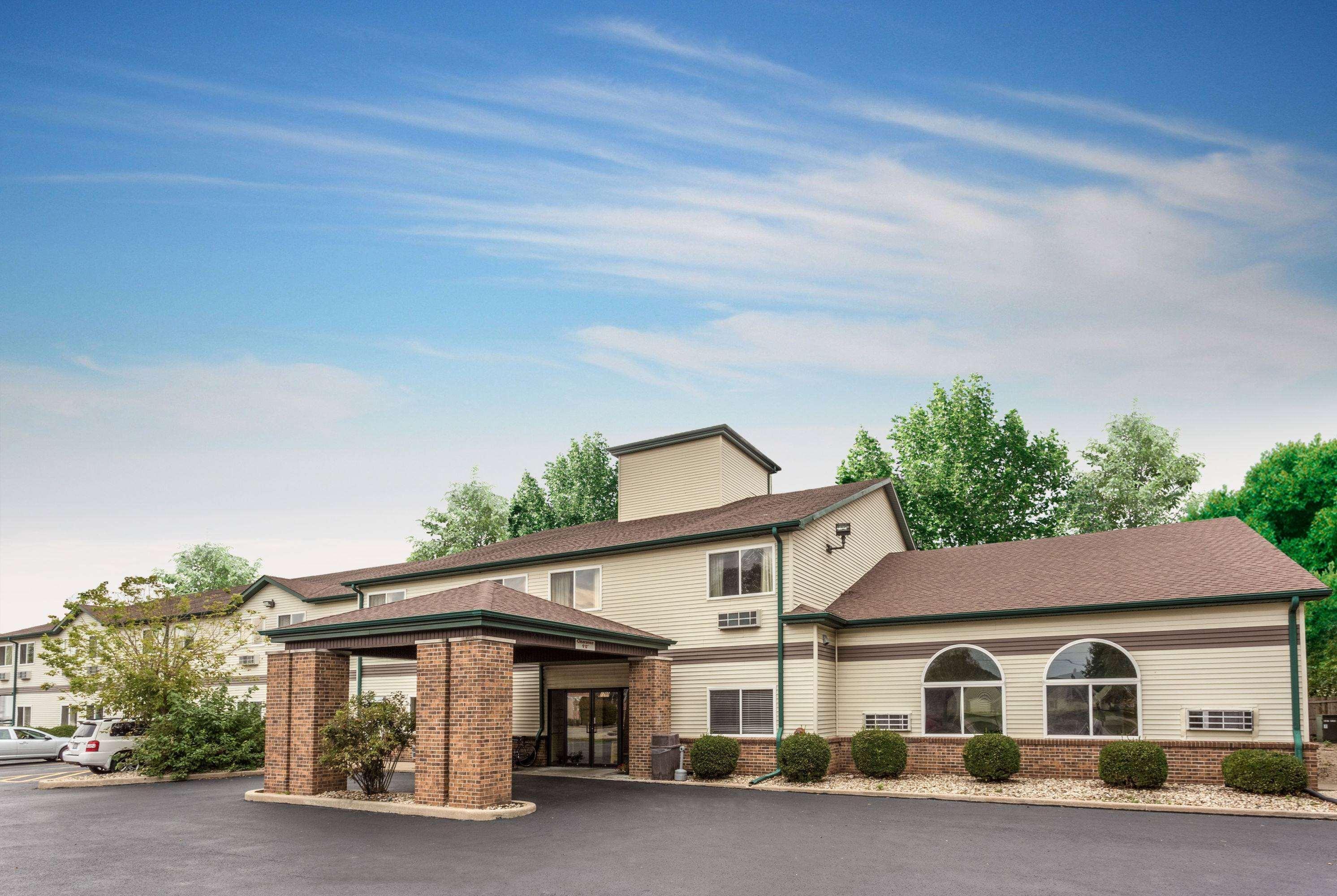 Americinn By Wyndham Streator Kültér fotó